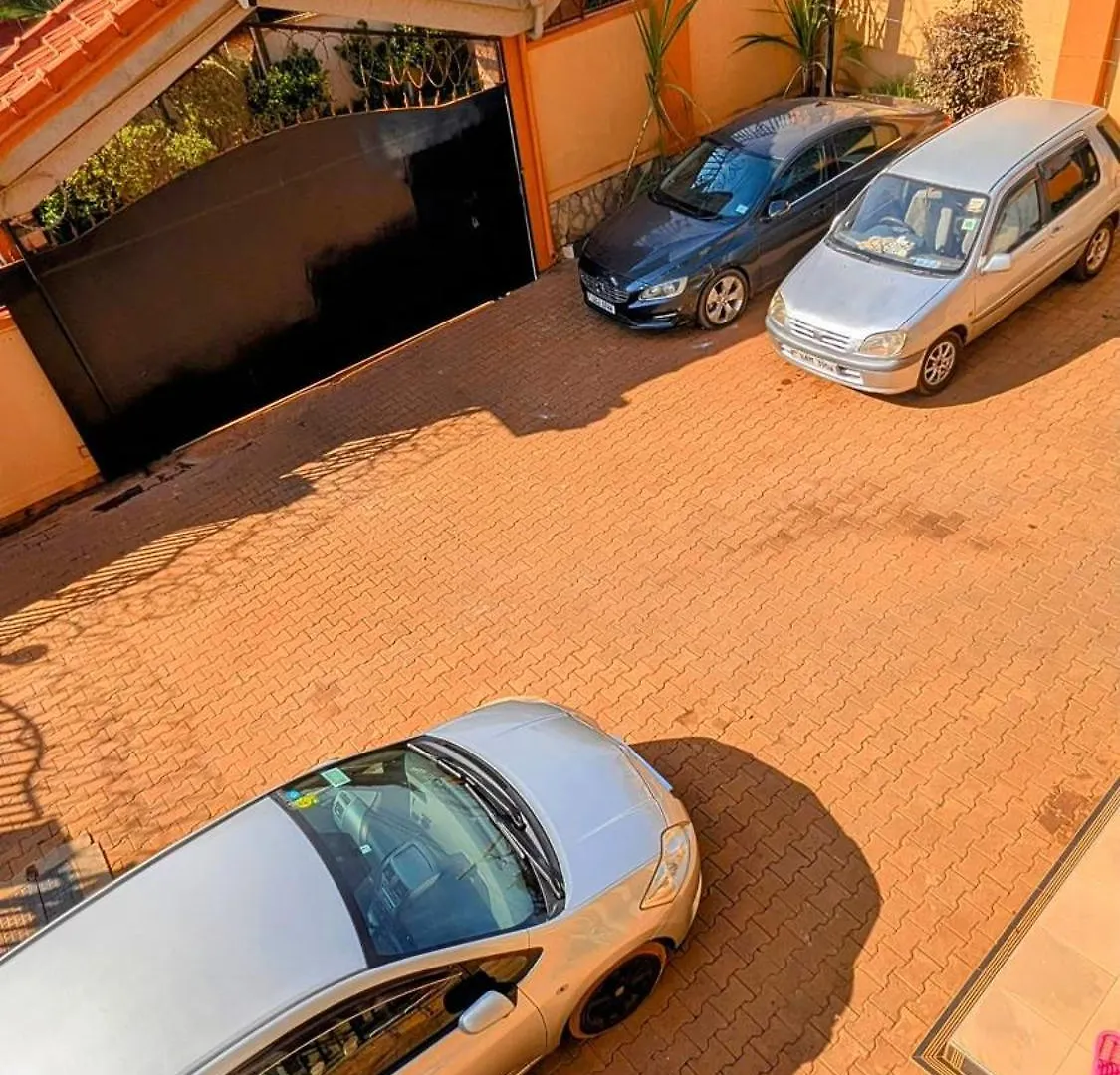Cozy Calm Apt In Ntinda Kampala 0*,